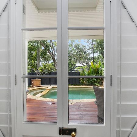 Port Douglas Cottage & Lodge Exterior photo